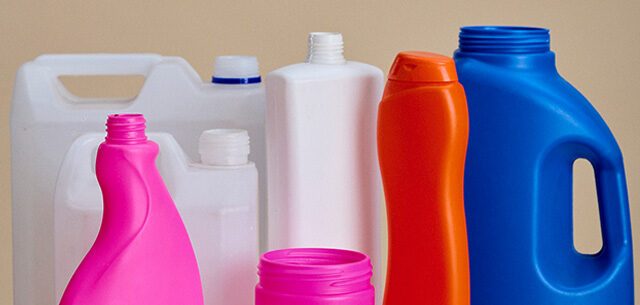 Envases desechables de yogurt y alimentos